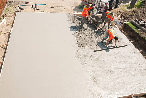 Best Concrete Retaining Walls in Ishpeng, MI